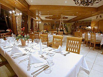 Hotel Schlossgarten Gladenbach エクステリア 写真